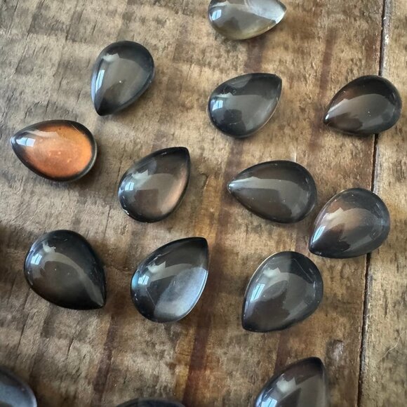 5pc Teardrop Mood Changing Cabochons 10x14mm - Picture 2 of 3